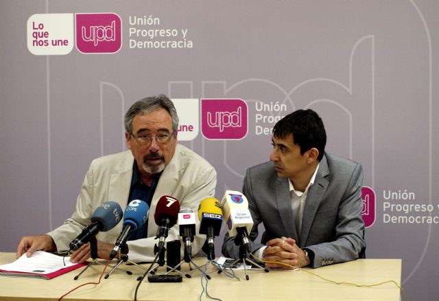 UPyD Murcia reclama el cumplimiento del acuerdo unánime del Consistorio para impedir una subida del recibo del agua - 1, Foto 1