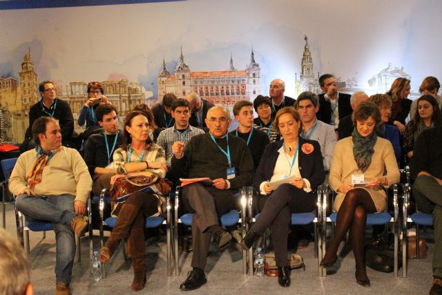 Alberto Garre: Han tenido que coincidir cinco presidentes autonómicos y un gobierno central del PP para recuperar la solidaridad constitucional sobre el agua - 3, Foto 3