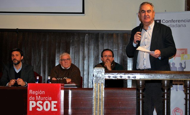 González Tovar defiende la mejora sustancial del transporte de personas como una de sus propuestas estrella - 1, Foto 1