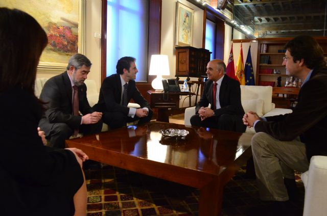 El presidente del Consejo General de la Ingeniería Técnica Industrial se reúne con el presidente Garre - 1, Foto 1