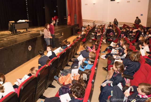 Roberto Aliaga se encuentra con su público en las bibliotecas municipales - 5, Foto 5