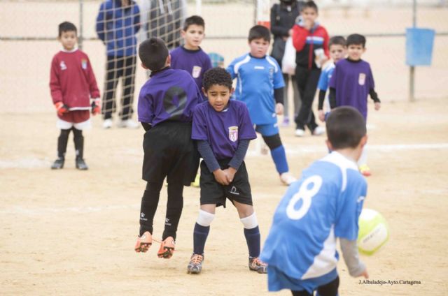 E.F. San Ginés 82 A y CD Dolorense caminan firmes por el título en infantiles - 2, Foto 2