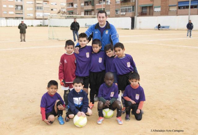 E.F. San Ginés 82 A y CD Dolorense caminan firmes por el título en infantiles - 4, Foto 4