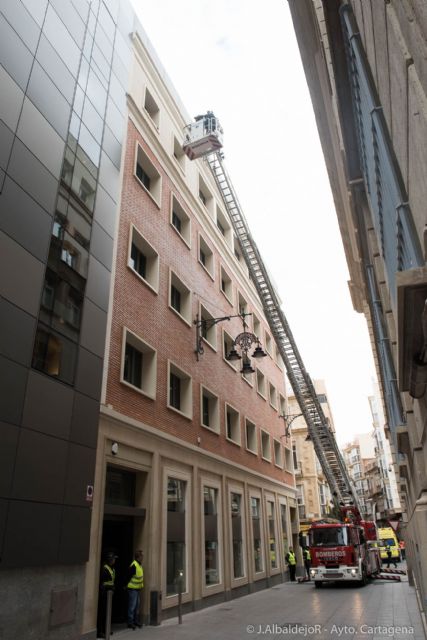 Un simulacro de incendio pone a prueba la evacuación del Edificio Administrativo - 2, Foto 2