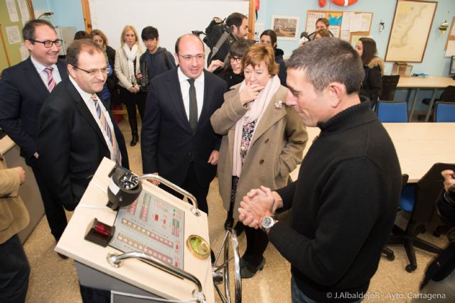 El consejero anuncia la licitación del nuevo colegio de La Aljorra y la ampliación de la Escuela de Idiomas - 3, Foto 3