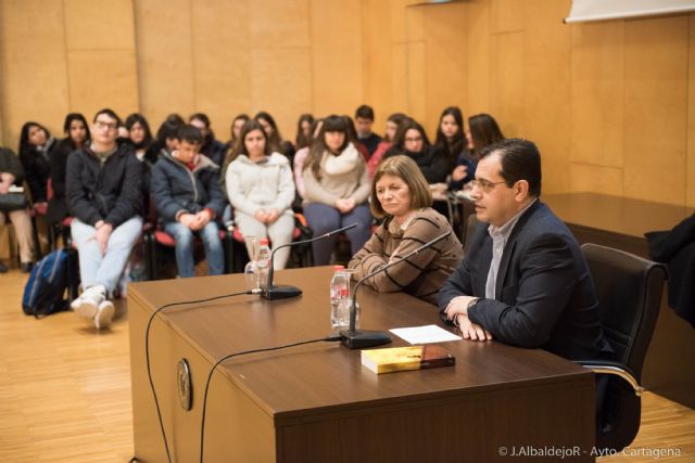 Alicia Giménez Bartlett, primera nominada al Premio Mandarache 2015 - 3, Foto 3