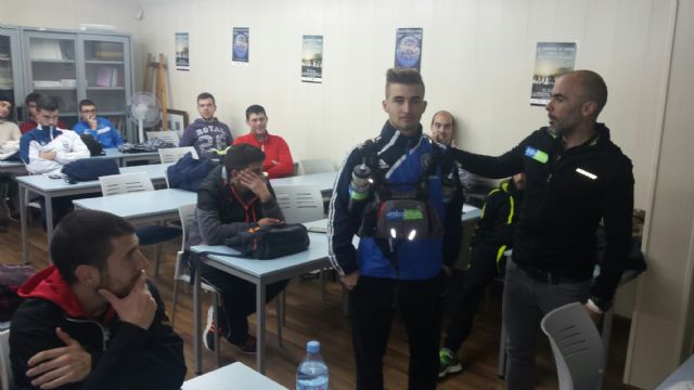 Andrés Lledó cuenta su experiencia en la gesta deportiva de los 4Deserts2014 - 1, Foto 1