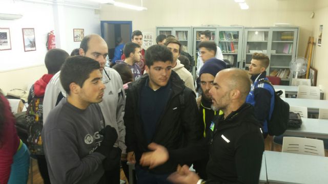 Andrés Lledó cuenta su experiencia en la gesta deportiva de los 4Deserts2014 - 2, Foto 2