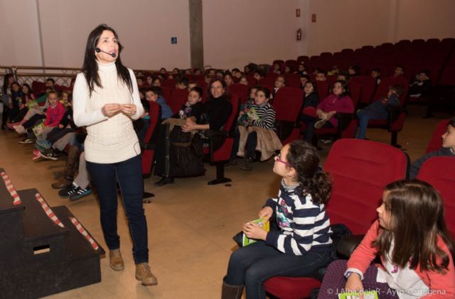 La escritora de cuentos infantiles, Raquel López se encuentra con su público - 2, Foto 2