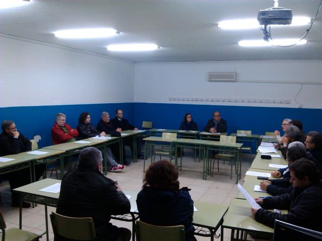 Padres y profesores ultiman el programa de Educación de IU-Verdes de Cieza - 1, Foto 1