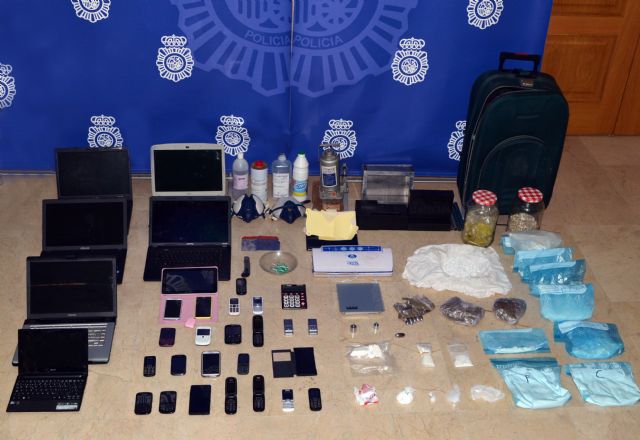 La Policía Nacional desmantela una organización de narcos que introducía la cocaína impregnada en papel en envíos postales - 2, Foto 2