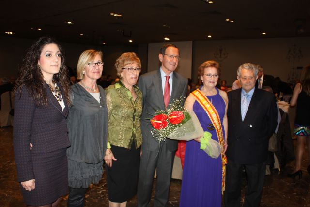 Josefa Guirao, de Los Alburquerques, elegida anoche Reina de los Mayores 2015 - 4, Foto 4