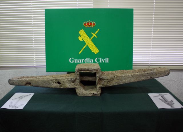 La Guardia Civil recupera una pieza romana del siglo II a. de C - 1, Foto 1