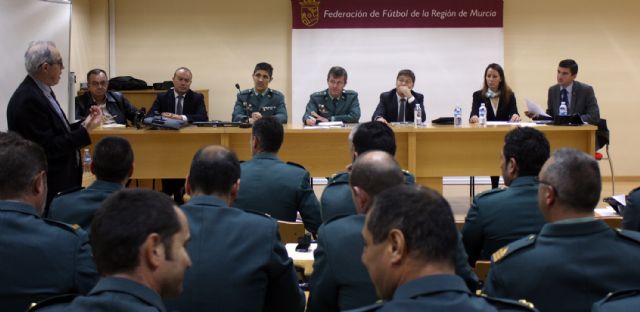 La Guardia Civil y la Federación de Fútbol de la Región de Murcia se unen para prevenir y perseguir la violencia en el fútbol - 4, Foto 4