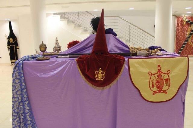 Una exposición de fotografía recoge estos días como viven los niño y niñas de Jumilla la Semana Santa - 4, Foto 4