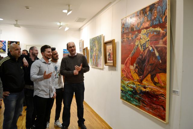 Los alumnos del taller de Pedro Juan Rabal exponen sus obras en el Aula de Cultura de CajaMurcia en Águilas - 1, Foto 1