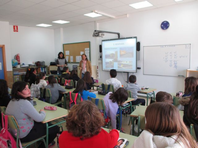 El programa 'Medioambientados' promueve el respeto a la naturaleza entre escolares de Primaria - 2, Foto 2