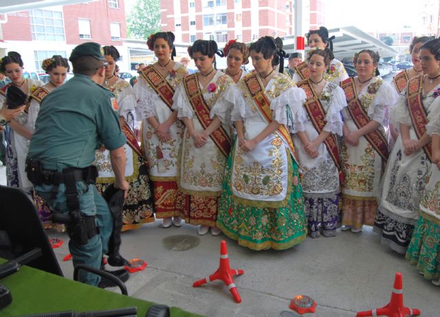 La Reina de la Huerta 2015 y sus damas de honor visitan las instalaciones de la Guardia Civil de Murcia - 4, Foto 4