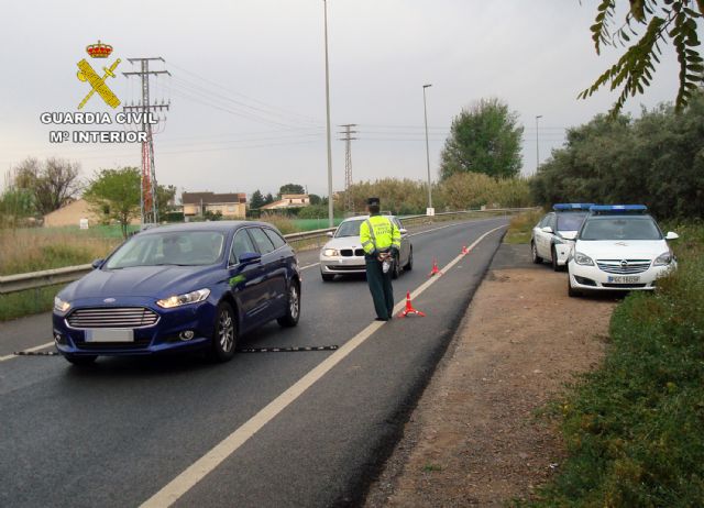 La Guardia Civil sorprende a más de medio centenar de conductores bajo los efectos de alcohol y droga en Murcia - 4, Foto 4