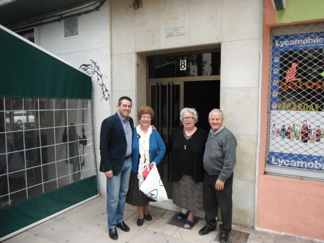 Joaquín Buendía recorre el barrio de sus padres por tercera vez esta semana - 1, Foto 1