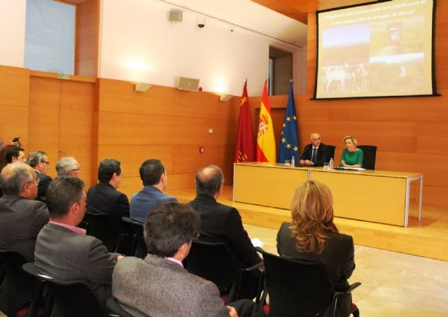 La Comunidad presenta el documento de directrices que guiará la planificación ambiental de la Red Natura - 1, Foto 1