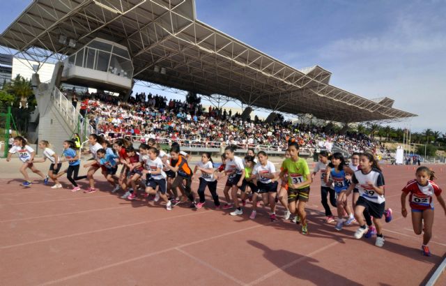 Casi 1.400 alumnos de cooperativas de enseñanza participan en el campeonato de atletismo de Ucoerm - 1, Foto 1