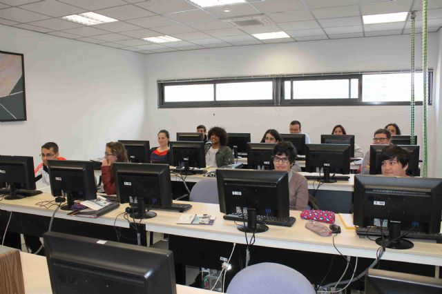 El alcalde visita a los alumnos y alumnas de los tres cursos que está desarrollando el SEF en Jumilla - 3, Foto 3