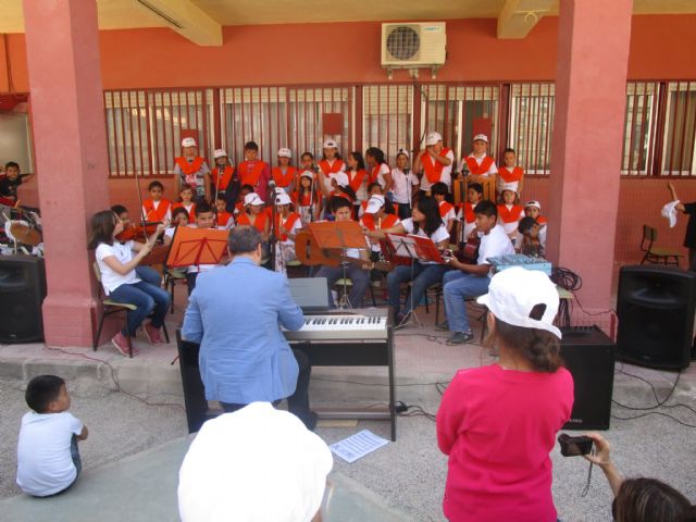 María Dolores Sánchez participa en la jornada de puertas abiertas del CEIP San Juan - 3, Foto 3