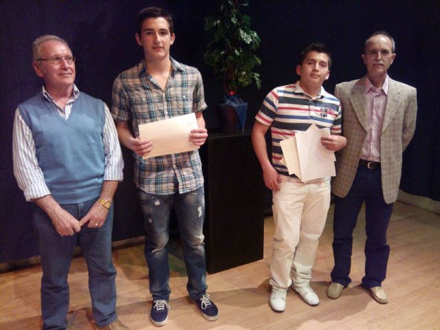 El concurso literario Salvador Sandoval para jóvenes talentos de Las Torres de Cotillas entregó sus 1.300 euros en premios - 2, Foto 2