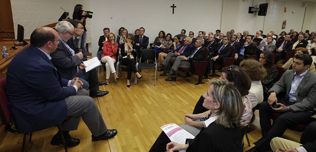 La UCAM reúne a Pedro Antonio Sánchez y José Ballesta con representantes de colectivos católicos - 1, Foto 1