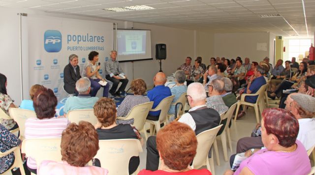 El PP de Puerto Lumbreras celebra un acto sectorial con personas mayores en el Centro de la 3ª Edad Vicente Ruiz Llamas - 1, Foto 1