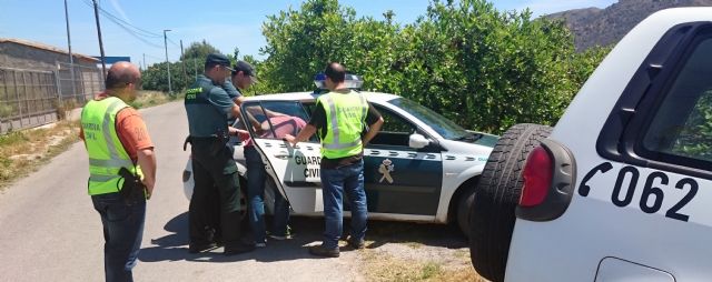 La Guardia Civil detiene en Torreagüera a una persona por extorsionar y estafar a trabajadores extranjeros - 3, Foto 3