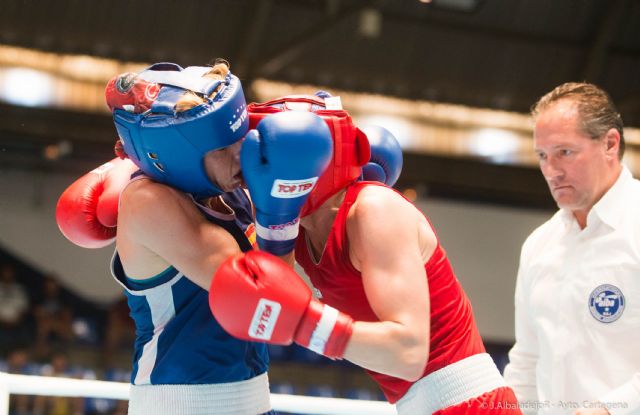 Diez combates enfrentan a una veintena de féminas en las semifinales de boxeo - 5, Foto 5