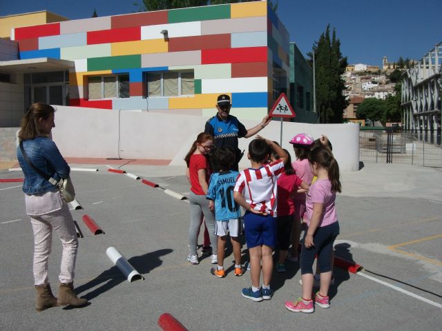 Unos 1.000 escolares de Primaria participan este mes en las XIV Jornadas de Educación Vial de Cehegín - 4, Foto 4