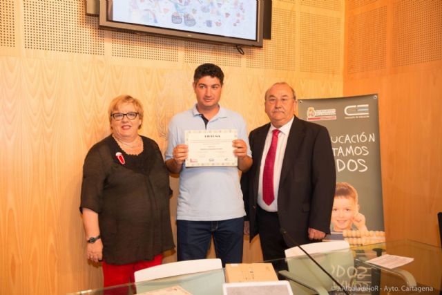 Niños Listos Ciudad Limpia, de Miriam Martínez, gana el Concurso de dibujo Ecolimpia - 5, Foto 5