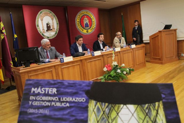 El Instituto Atlántico de Gobierno visita la UCAM - 2, Foto 2