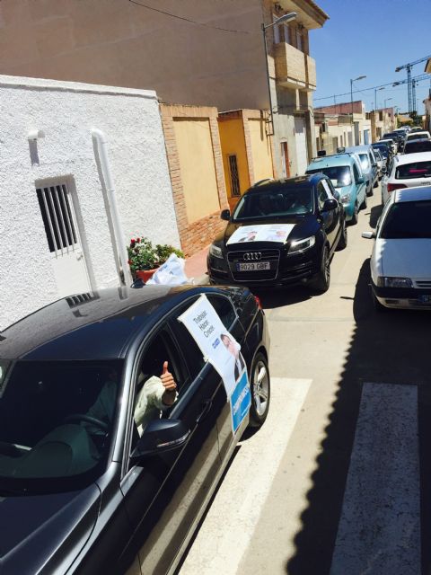 Ballesta lidera una caravana por el campo murciano y destaca la gran productividad agrícola de la zona - 2, Foto 2