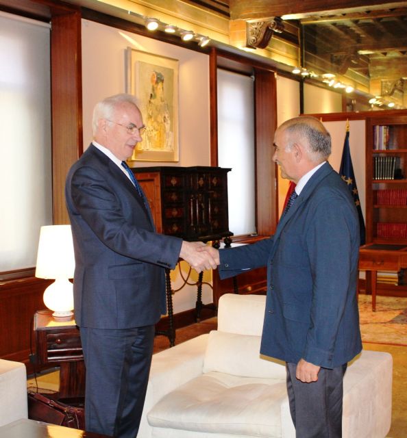 El presidente Garre recibe al embajador de Letonia en España - 3, Foto 3