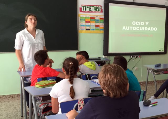 El Ayuntamiento torreño trabaja la prevención del consumo de alcohol con los alumnos de 2° de ESO - 3, Foto 3