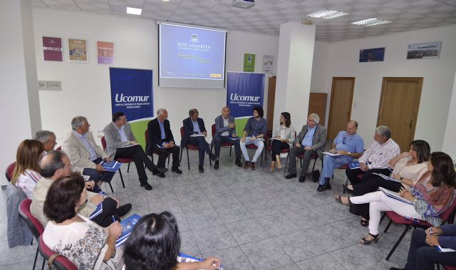 Gras desarrollará cláusulas sociales para las empresas de economía social en la contratación pública del Ayuntamiento - 1, Foto 1