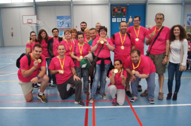Casi un centenar de usuarios de 4 centros participan en los I Juegos Deportivos Sácale partido a la Discapacidad, Foto 2