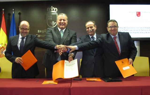 Bernabé destaca el carácter pionero en España del acuerdo suscrito con las entidades financieras para impedir los desahucios - 1, Foto 1
