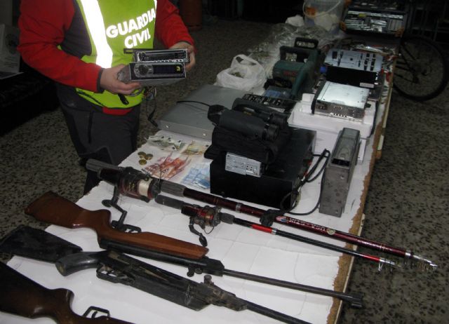 La Guardia Civil desmantela un clan familiar en Jumilla relacionado con delitos de tráfico de droga y robo en vivienda - 2, Foto 2