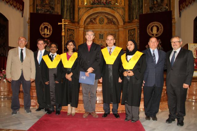 Alumnos de la sede de la UCAM en Dubái se gradúan en Los Jerónimos - 1, Foto 1