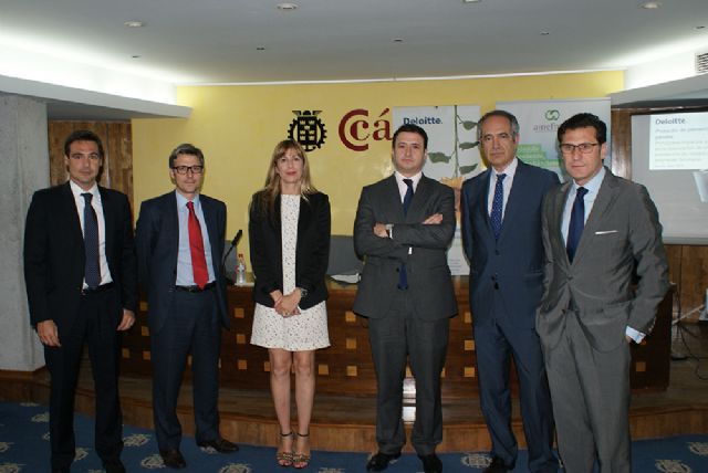 Empresarios y juristas analizan los riesgos en la gestión de la empresa familiar tras la reforma del Código Penal - 1, Foto 1