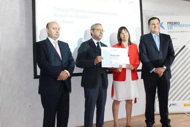 La empresa Abiopep gana la edición 2015 de los premios ´EmprendedorXXI´ en la Región - 2, Foto 2