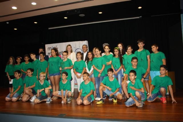 Alumnos del IES Antonio Hellín de Mazarrón y el Colegio Alfonso X de La Unión ganan el premio ´Creatividad e Innovación´ del concurso EJE y EME - 1, Foto 1