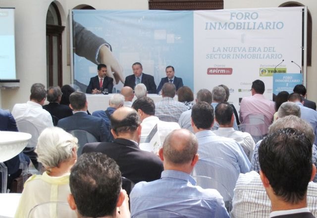 Bernabé señala que la recuperación del sector inmobiliario es determinante para la reactivación económica - 1, Foto 1