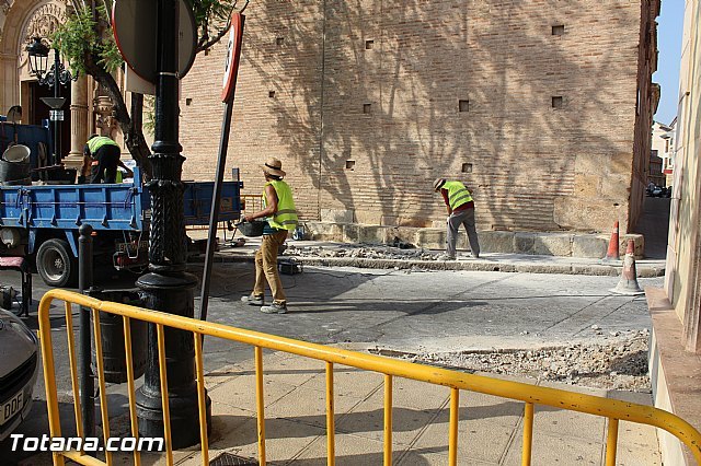 El Ayuntamiento acomete obras de accesibilidad y repintado de vados peatonales - 1, Foto 1