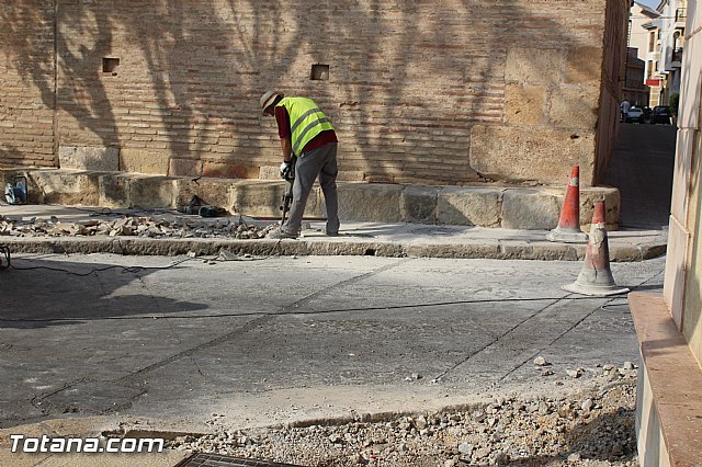 El Ayuntamiento acomete obras de accesibilidad y repintado de vados peatonales - 2, Foto 2